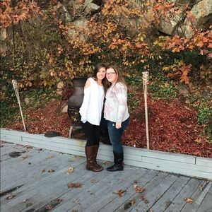 Meet your Posher, Kelly